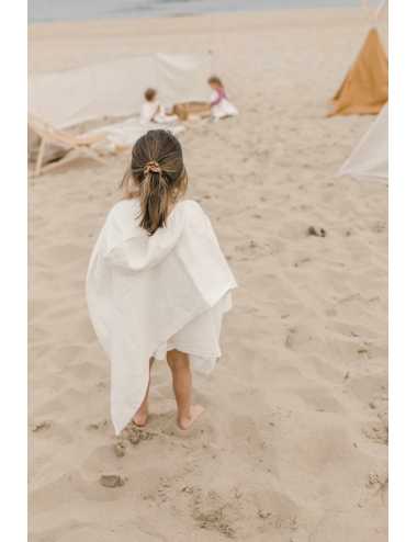 Hooded linen beach towel
